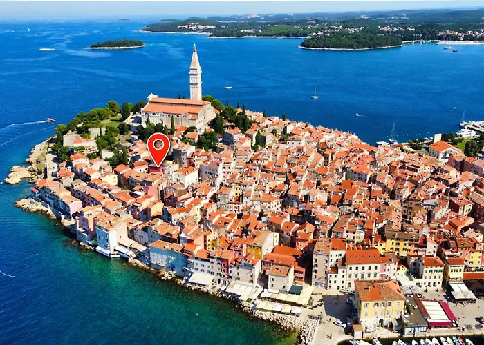 Heritage Studio With Airy Vibes At Montalbano Residence