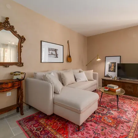 Apartment Montalbano Gem - Heritage With Airy Vibes *