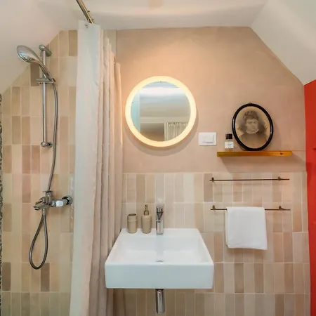 Heritage With Airy Vibes At Montalbano