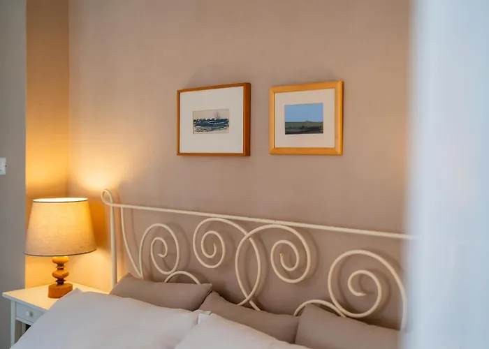 Heritage With Airy Vibes At Montalbano Appartement *